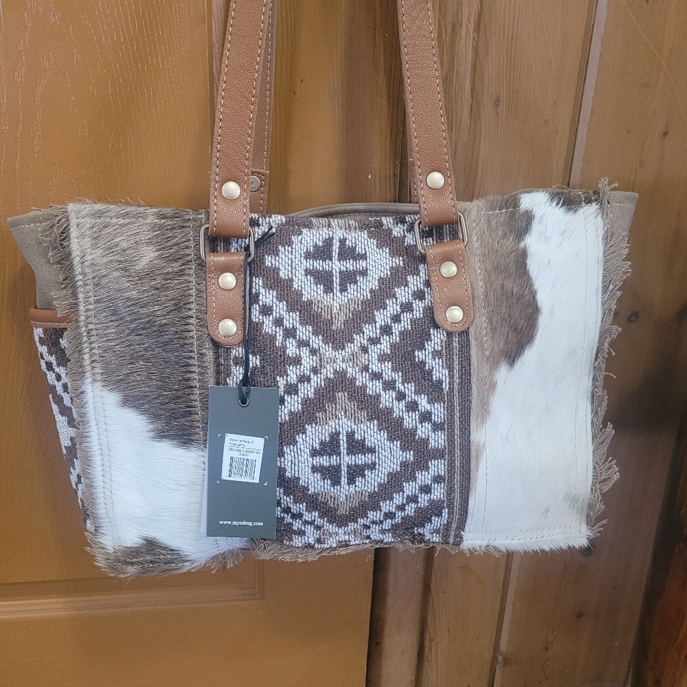 NWT Myra Shoulder Bag - Picture 5 of 5